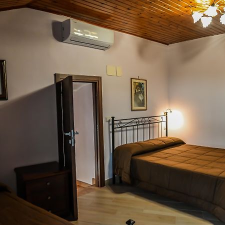 Etna Dimora Dei Saponari Villa Трекастани Екстериор снимка
