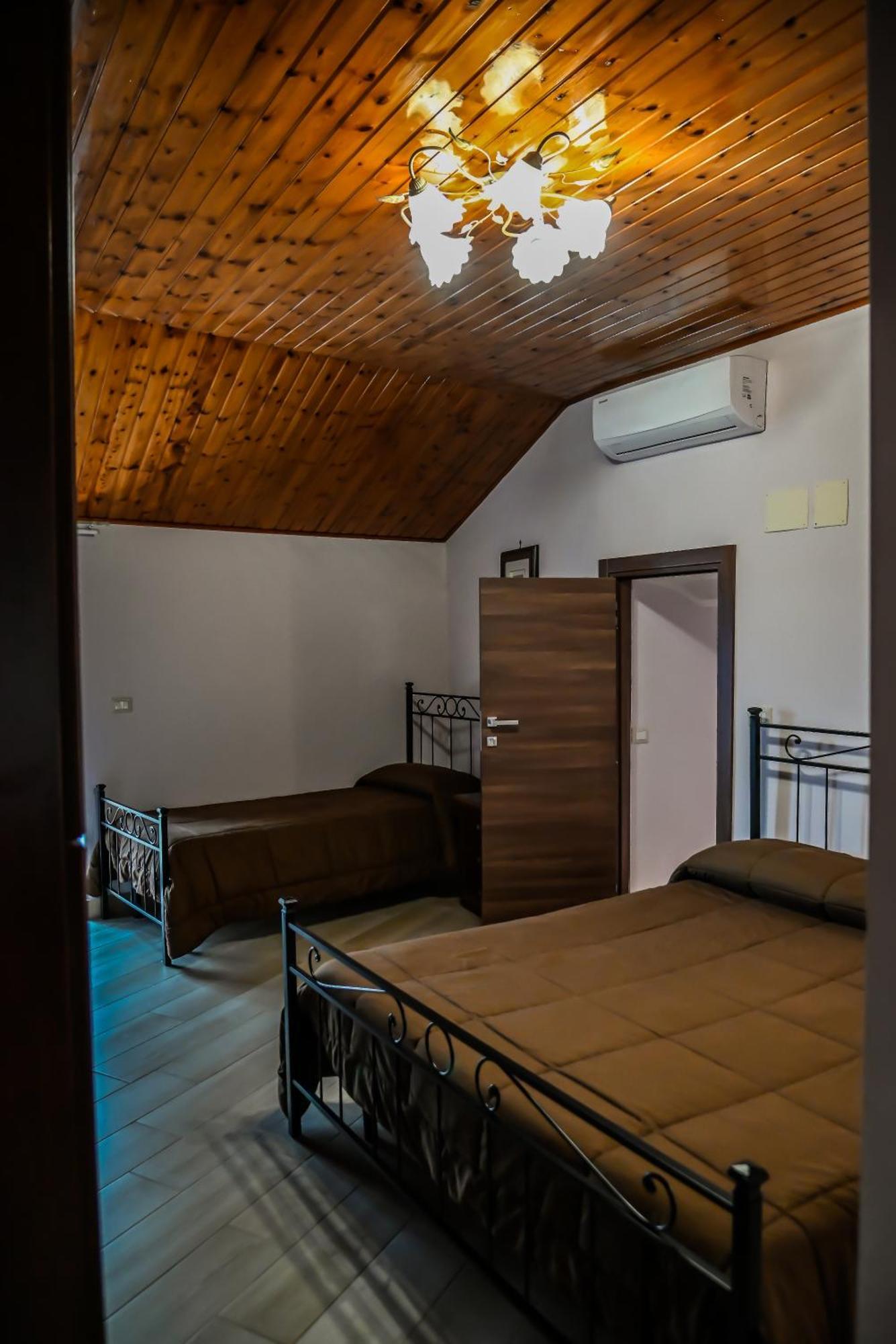 Etna Dimora Dei Saponari Villa Трекастани Екстериор снимка